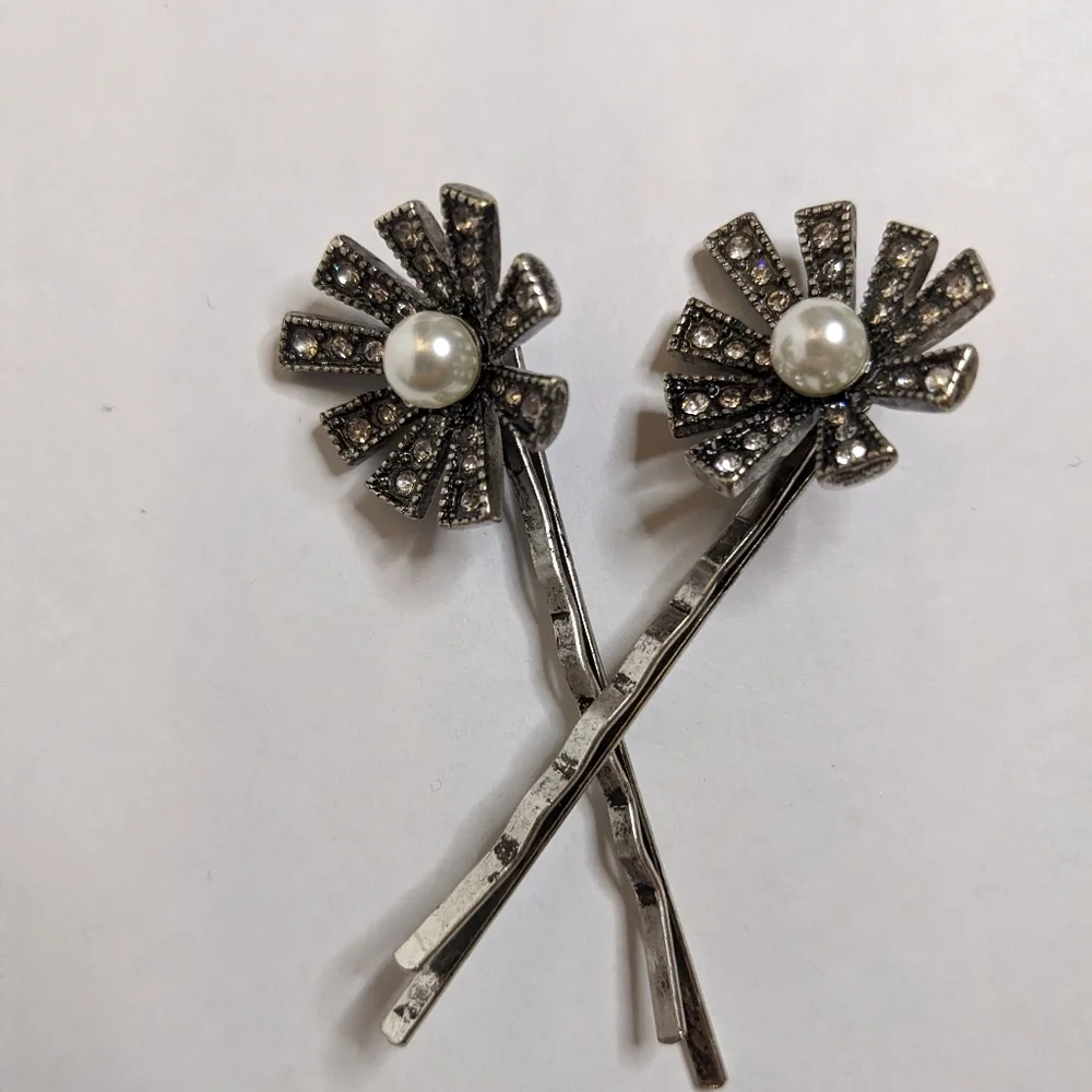 NWT 7 Charming Sisters Silver Tone Simulated‎ Pearl & Rhinestone Hair Pins